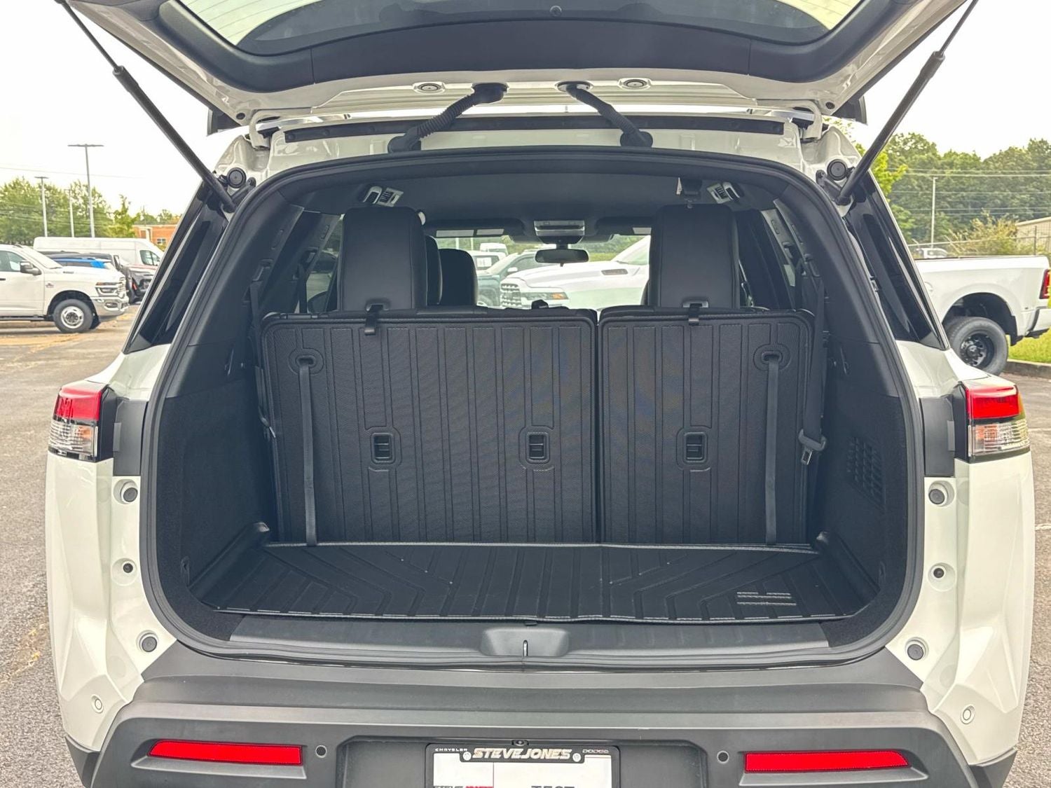 2024 Nissan Pathfinder Rock Creek