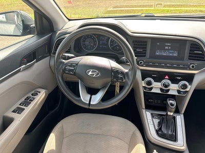 2019 Hyundai Elantra SE