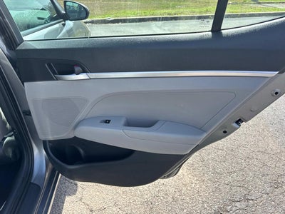 2019 Hyundai Elantra SE