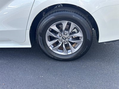 2021 Toyota Sienna XLE 8 Passenger