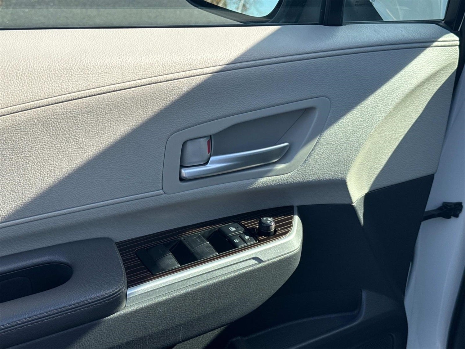 2021 Toyota Sienna XLE 8 Passenger