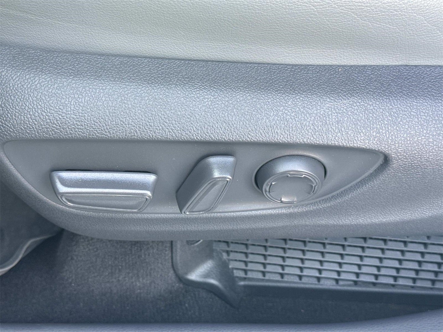 2021 Toyota Sienna XLE 8 Passenger