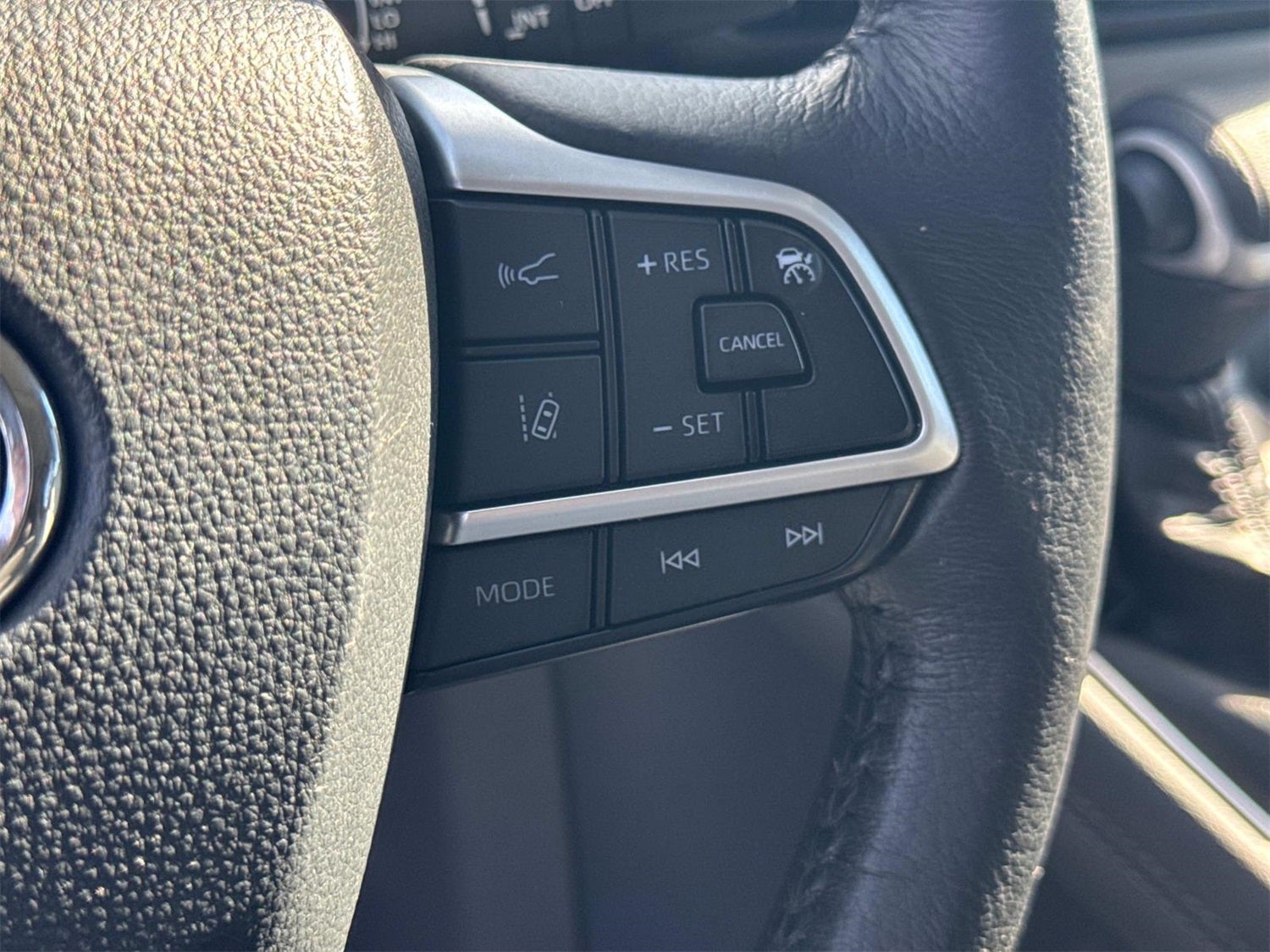 2021 Toyota Sienna XLE 8 Passenger