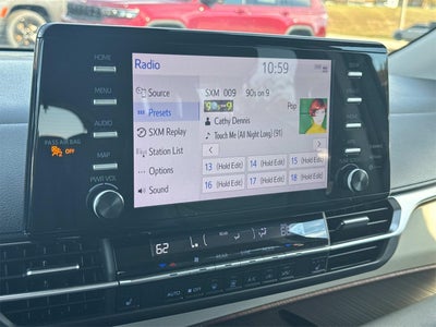 2021 Toyota Sienna XLE 8 Passenger