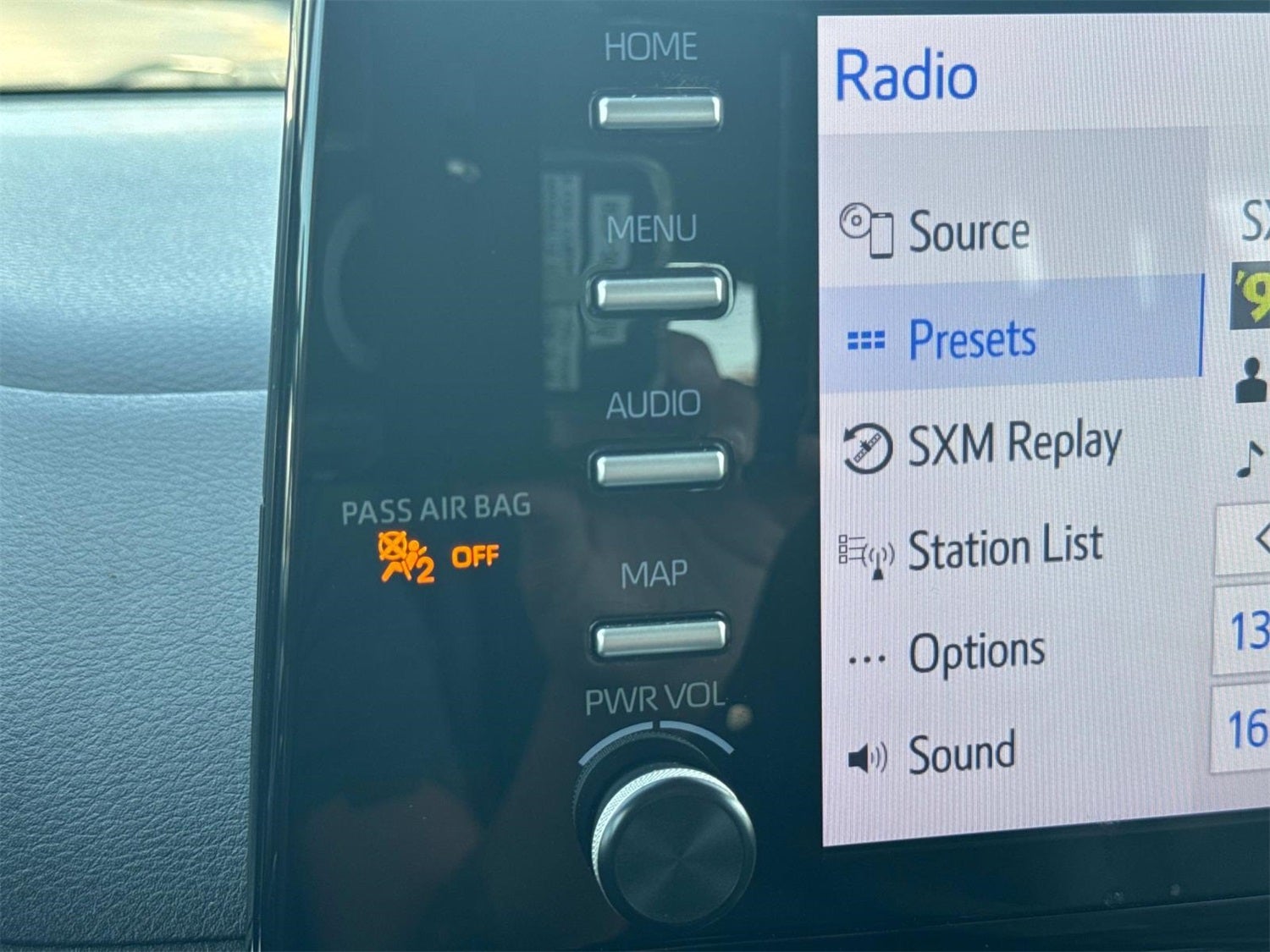 2021 Toyota Sienna XLE 8 Passenger