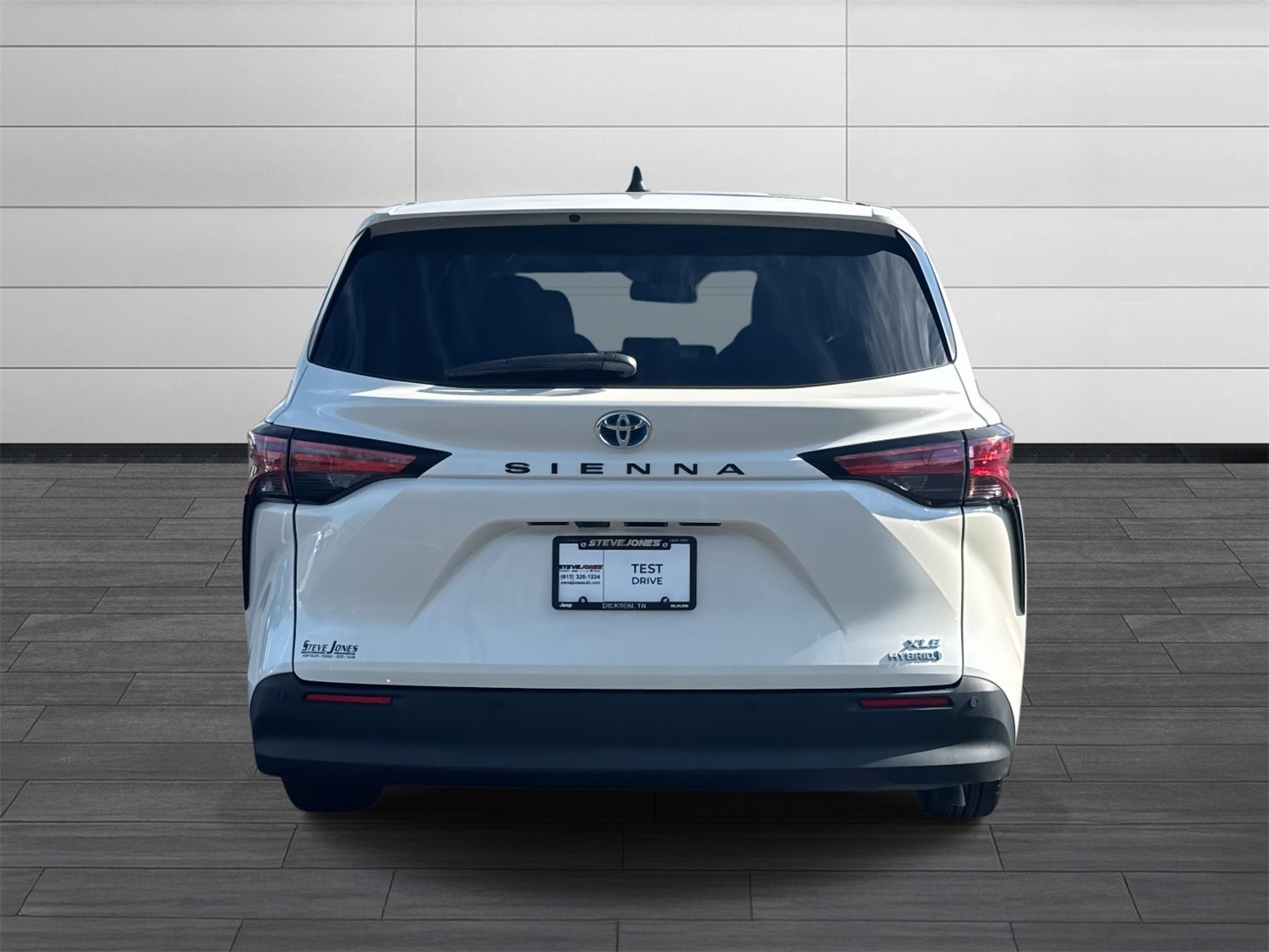 2021 Toyota Sienna XLE 8 Passenger