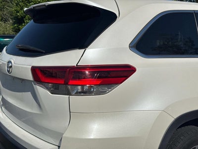 2018 Toyota Highlander LE