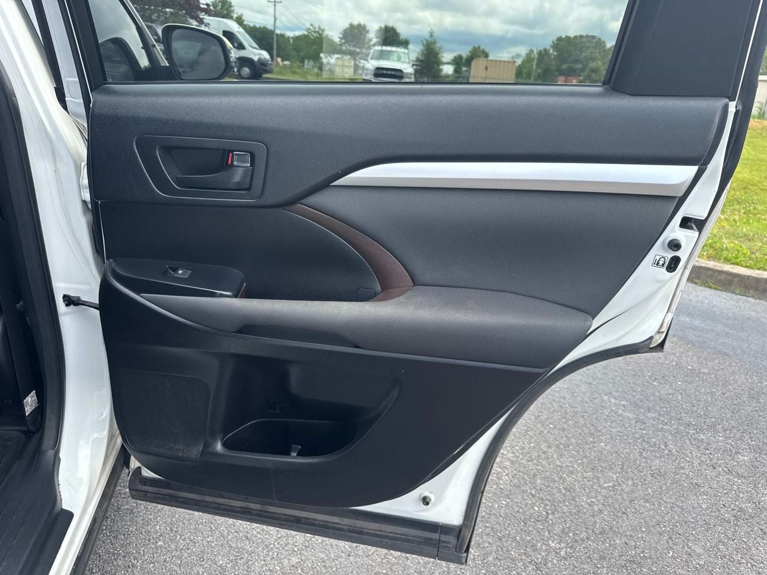 2018 Toyota Highlander LE