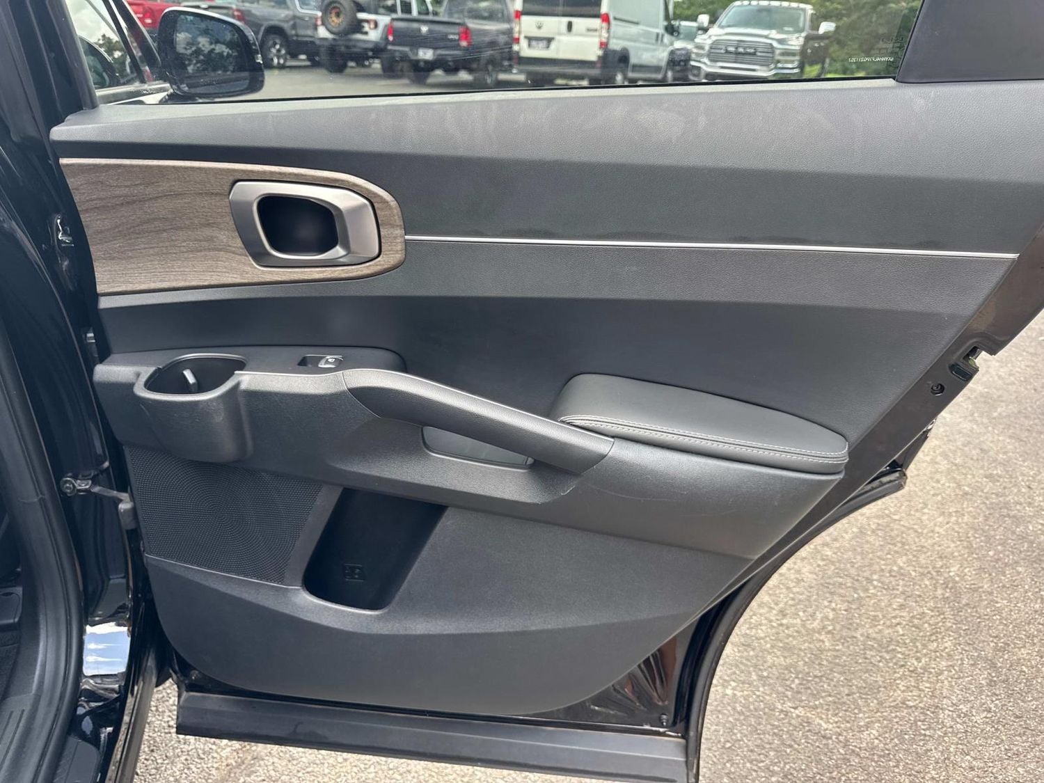 2023 Kia Sorento EX