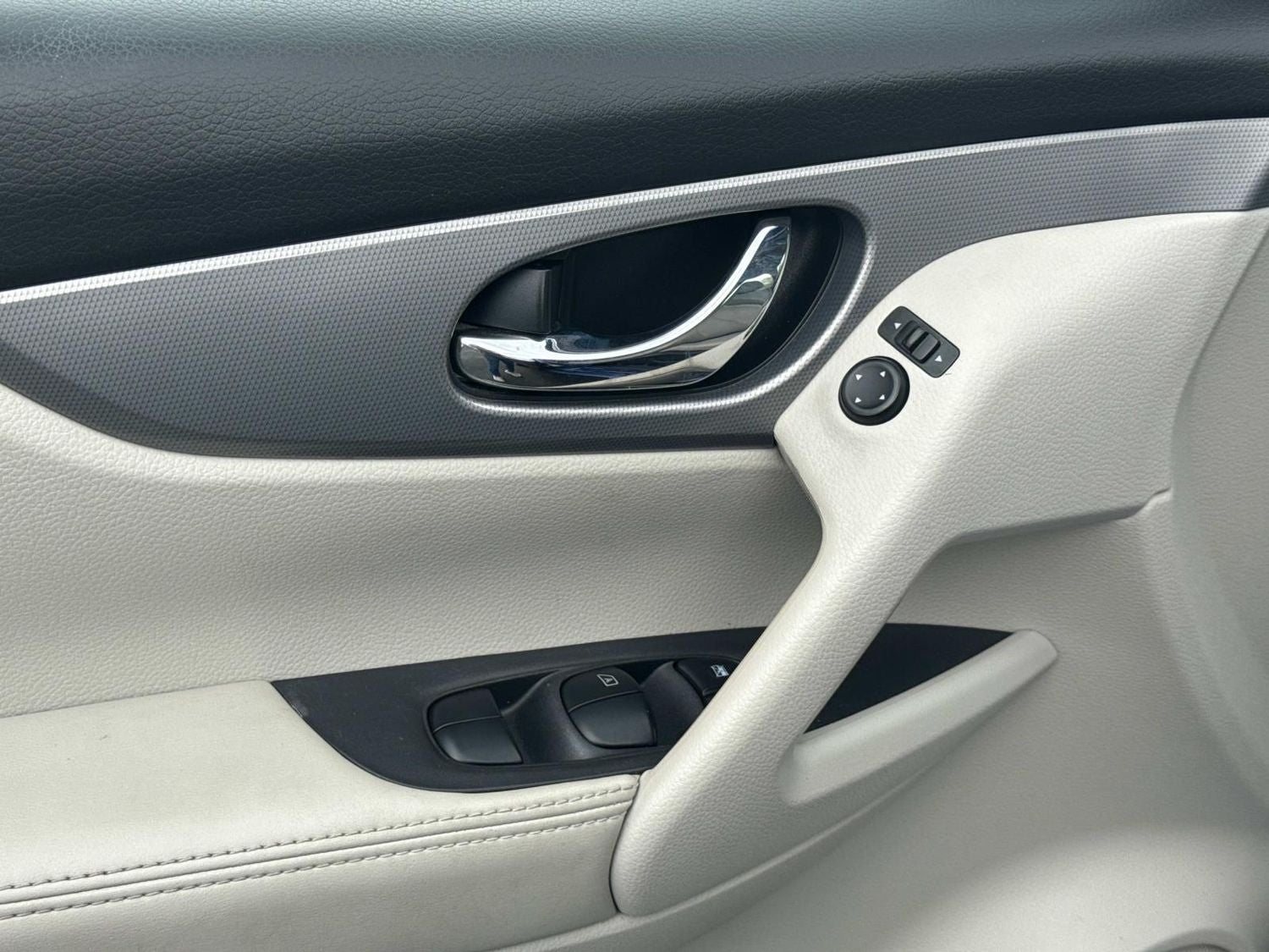 2020 Nissan Rogue Sport SL