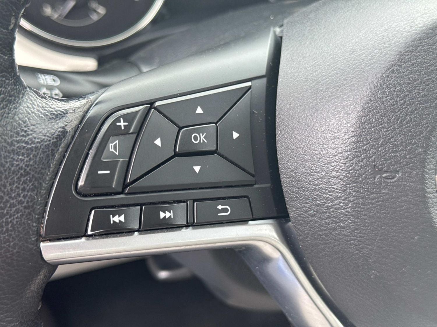 2020 Nissan Rogue Sport SL