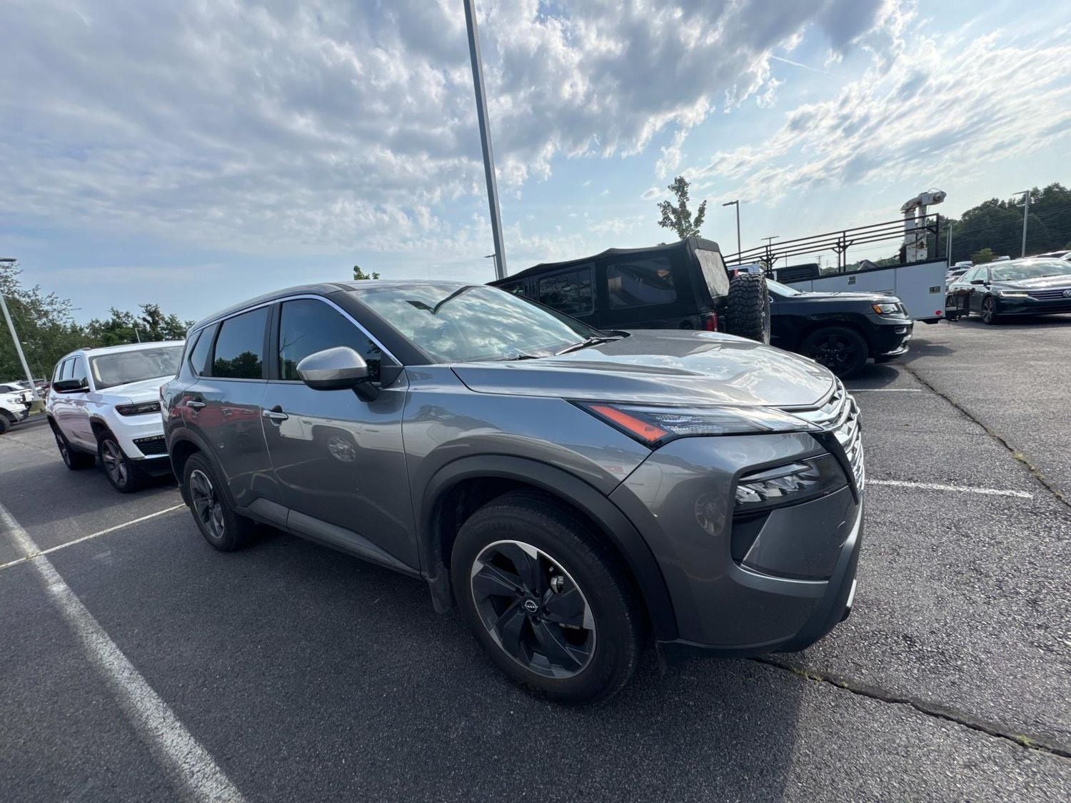 2025 Nissan Rogue SV