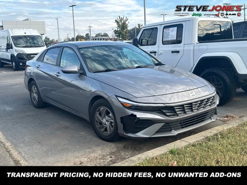 2024 Hyundai Elantra SE