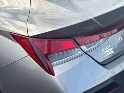 2024 Hyundai Elantra SE