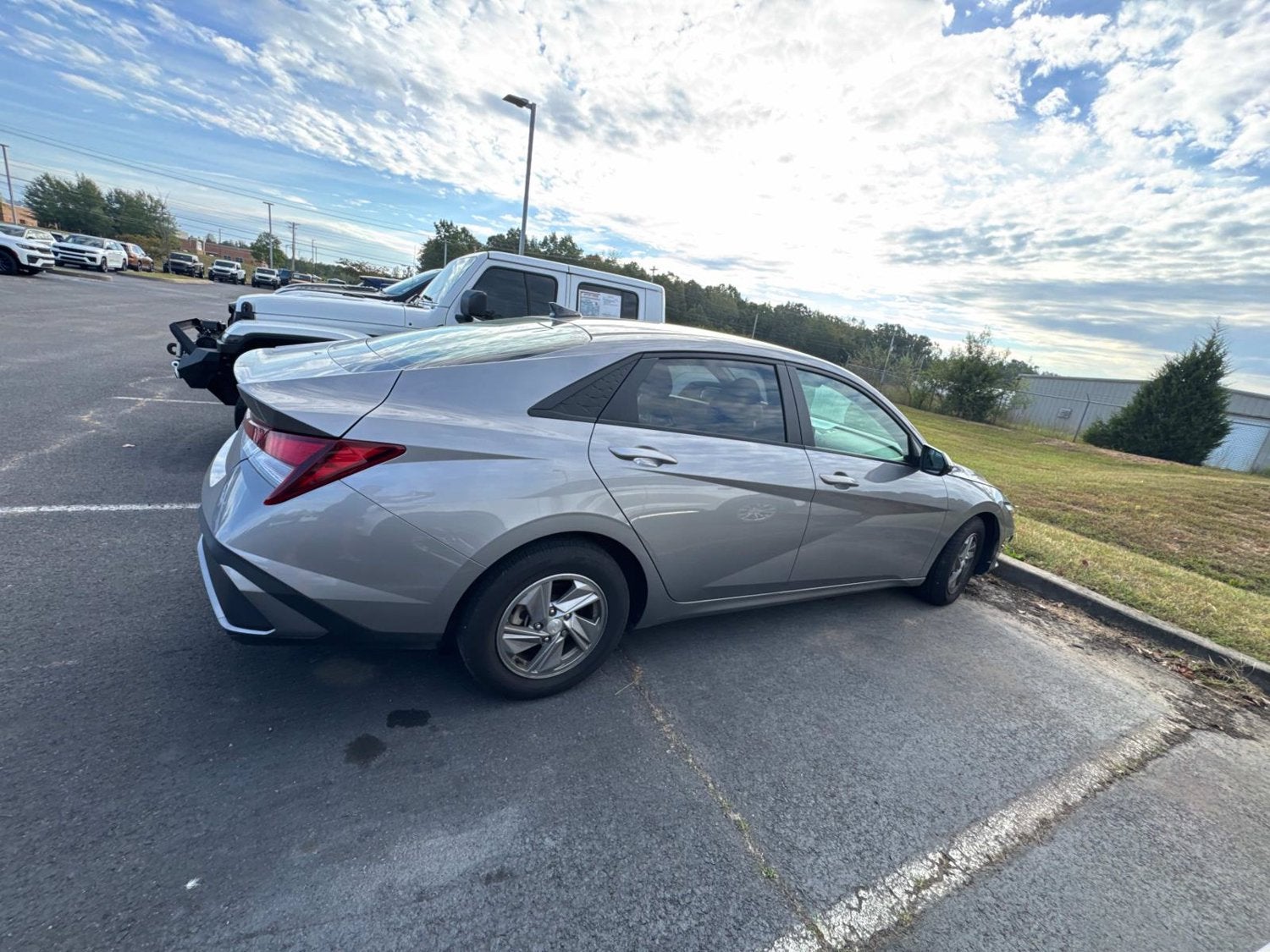 2024 Hyundai Elantra SE