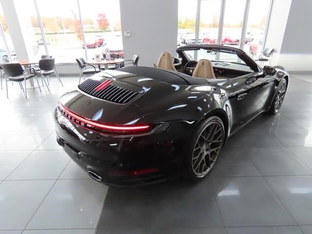 2022 Porsche 911 Carrera 4