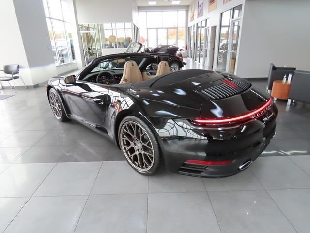 2022 Porsche 911 Carrera 4