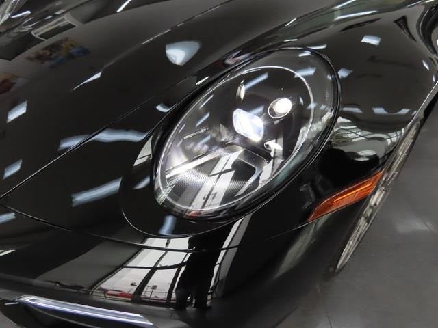 2022 Porsche 911 Carrera 4