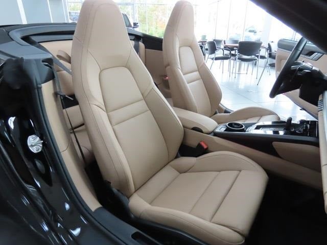 2022 Porsche 911 Carrera 4