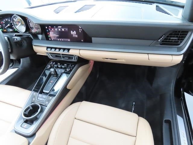 2022 Porsche 911 Carrera 4