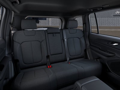 2027 Jeep Grand Cherokee GRAND CHEROKEE LAREDO X 4X4