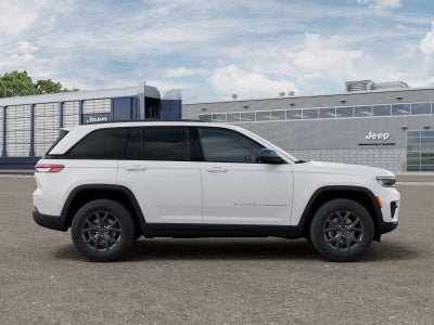 2027 Jeep Grand Cherokee GRAND CHEROKEE LAREDO X 4X4
